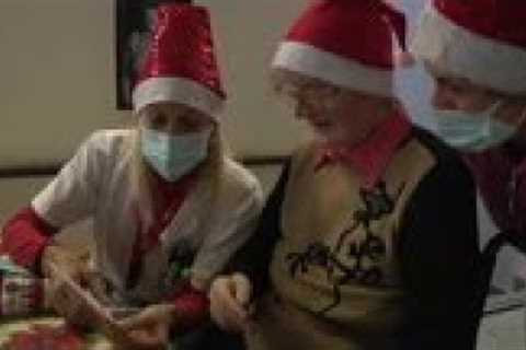 Italian care home residents get Xmas gifts