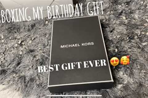 SPECIAL GIFT ON MY BIRTHDAY FROM SOMEONE SPECIAL ❤️❤️| MICHAEL KORS BELT | UNBOXING