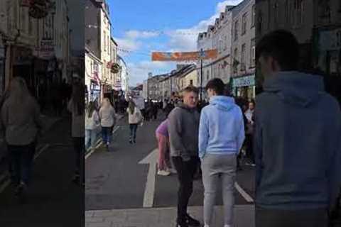 Long queue for President Biden event in Ballina, Mayo, #Ireland #BidenVisit #JoeBiden #BidenIreland