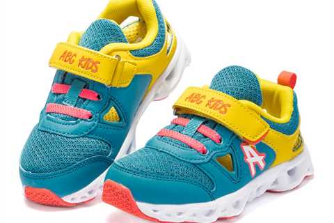 Kids Track Shoes