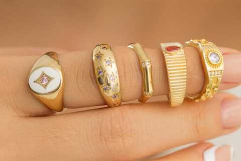 Styles for Layering & Stacking Diamond Ring Jewelry