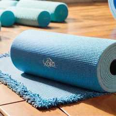 What Are the Best Yoga Accessories for Beginners?