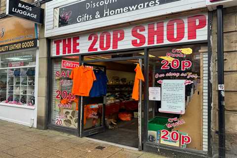 Running Britain's Most Ridiculous Shop Where Everything's 20p (And People Still Nick Stuff)