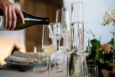 The Role of Fine Glassware in Professional Tasting Events Beyond Wine